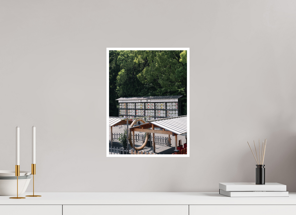 30 x 40 cm, White Border Sake Wall